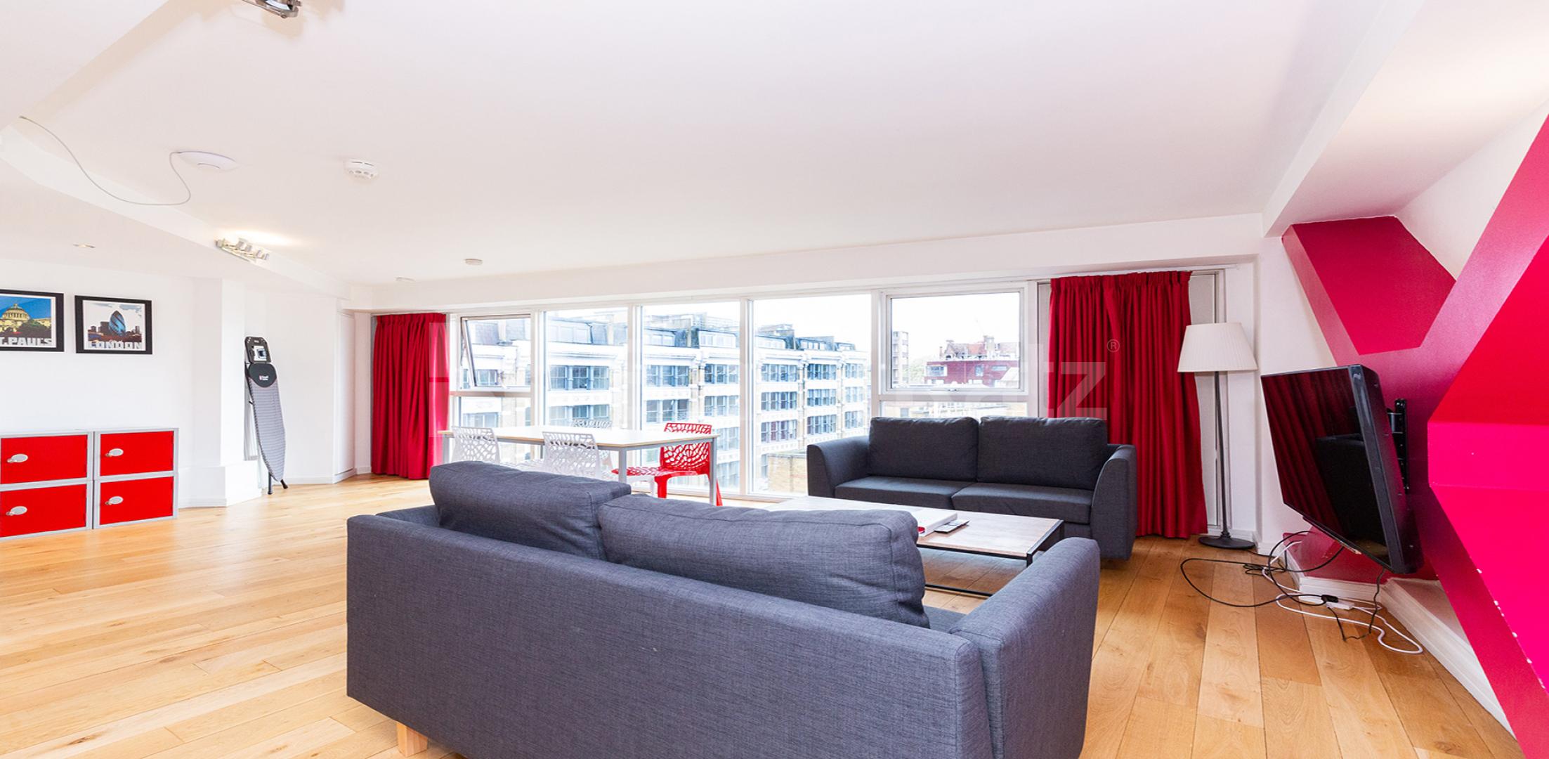 			LOCATION LOCATION LOCATION !!!, 2 Bedroom, 2 bath, 1 reception Apartment			 Farringdon Road EC1R, CLARKENWELL / FARRINGDON